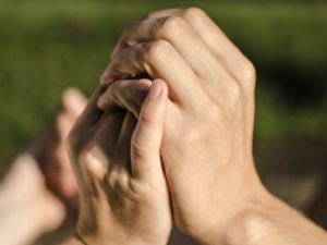 Partneryoga für Paare – Führen & Folgen | So, 14.05.23, 16.30-18.30 Uhr