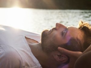 Partneryoga für Paare – Geben & Nehmen | So, 22.10.23, 16.30 -18.30 Uhr